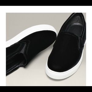 M. Gemi $200 Cerchio Black Velvet Slip On Sneakers